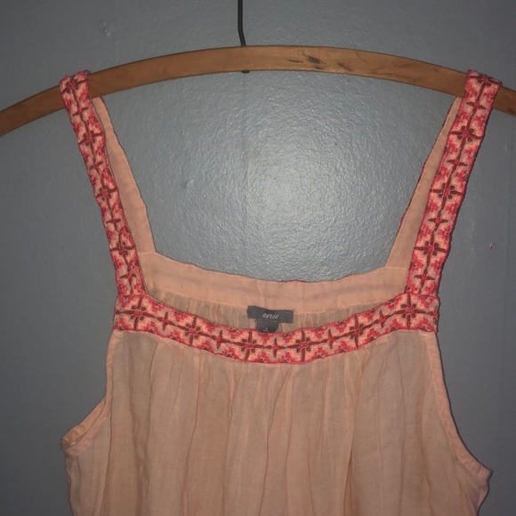 Aerie by American Eagle embroidered tank top small - Picture 2 of 5